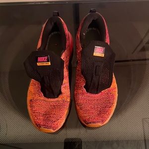 Nike flyknit max size 7.  Orange and black